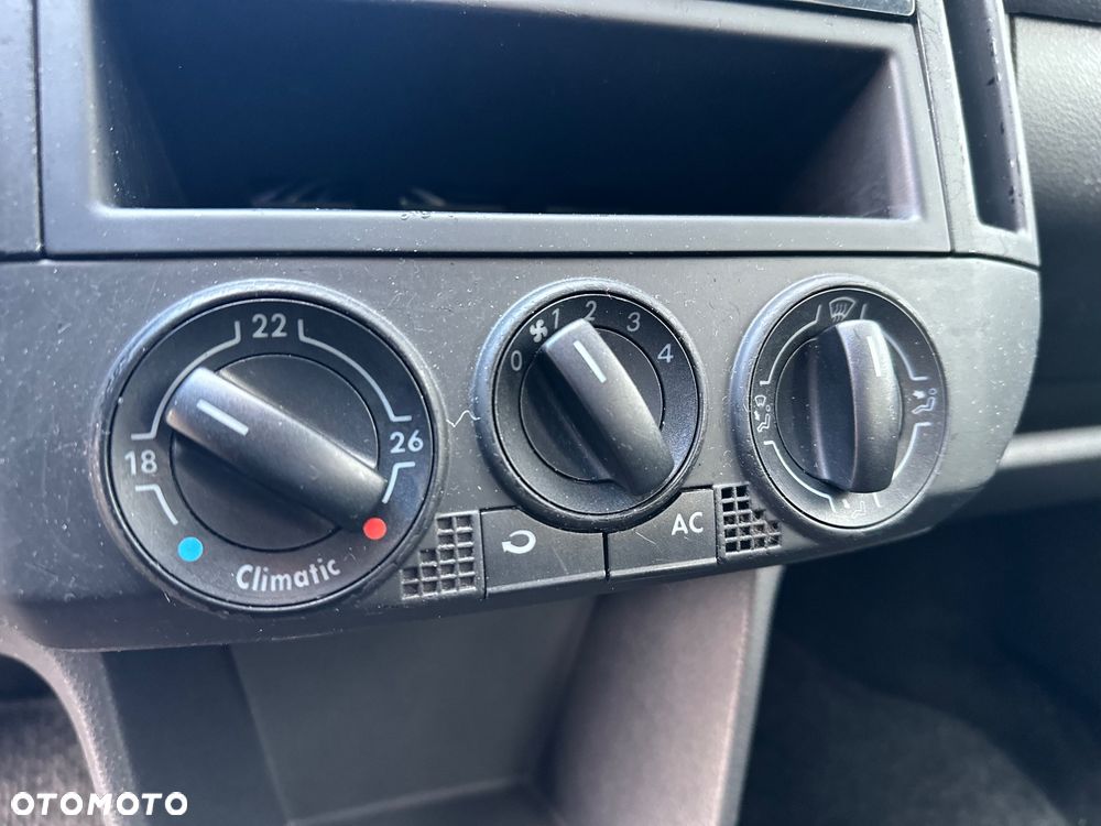 Volkswagen Polo - 16