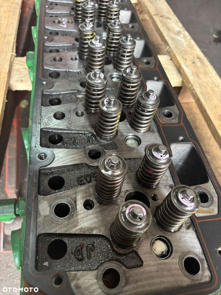 John Deere 9,0l 6090 8130 8430 8530 9230 - głowica R518096 RE520142 R525583