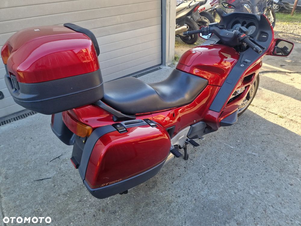 Honda ST - 9