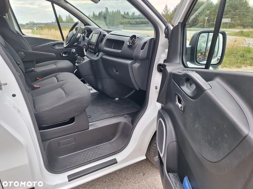 Opel Vivaro  L2H1 1.6 dCi 120 km, 43 000 netto + F-VAT 23% Trafic - 15