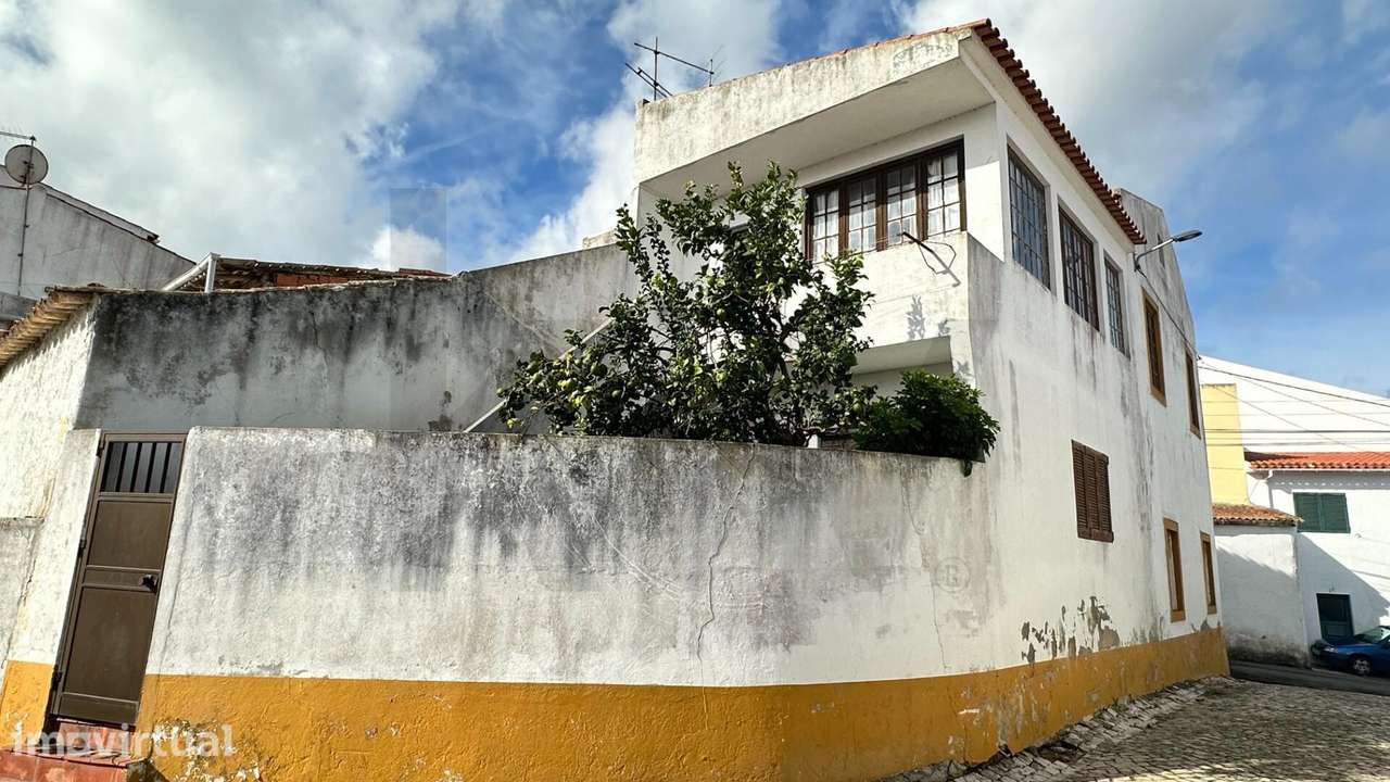 Moradia T3 no centro de Olho Marinho – Óbidos - Grande imagem: 2/33