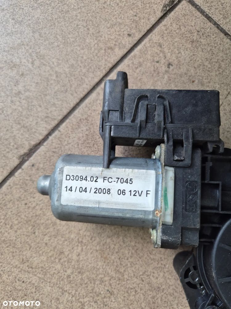 MECHANIZM SZYBY PRAWY IVECO DAILY IV 06-12. - 2