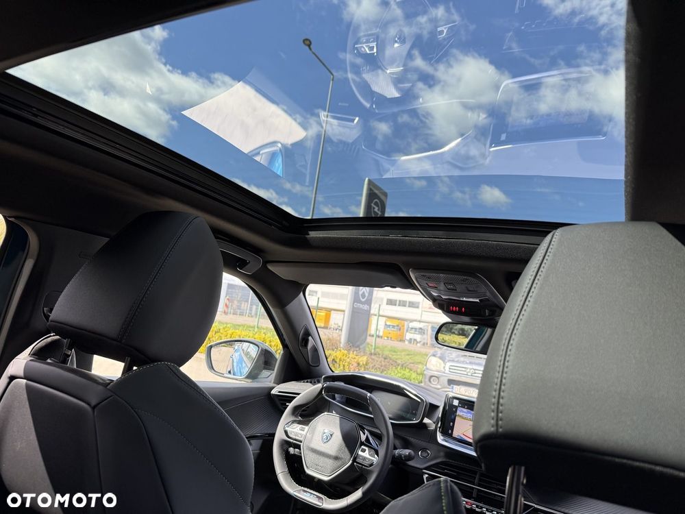Peugeot 2008 PureTech mHEV GT E-DCS6 - 18