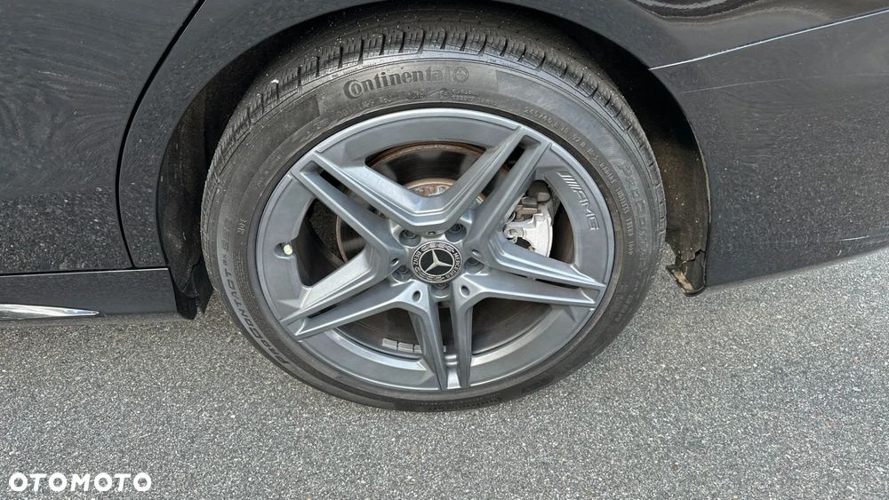 Mercedes-Benz Klasa C 300 9G-TRONIC AMG Line - 39