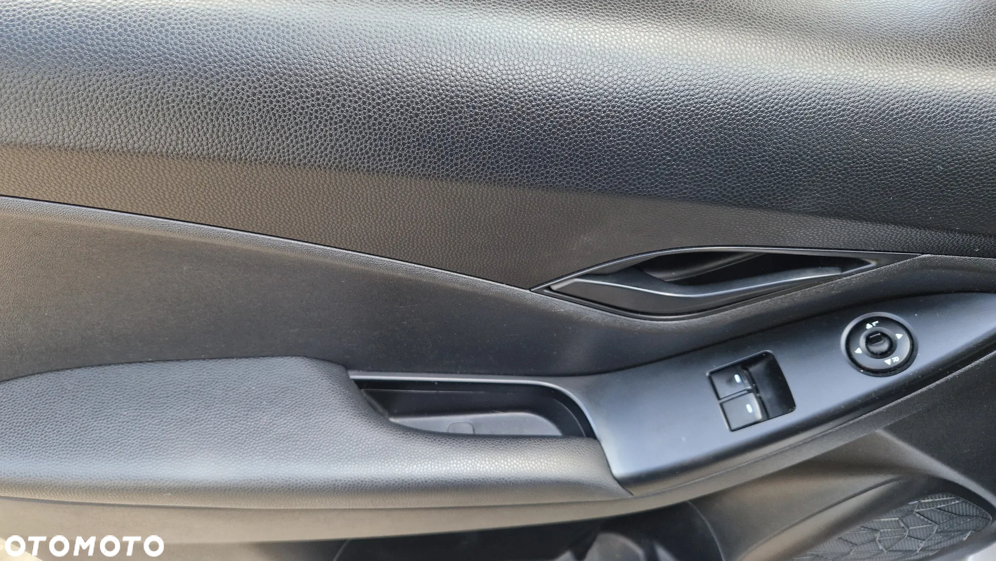 Hyundai ix20 1.4 BlueDrive Classic + - 10