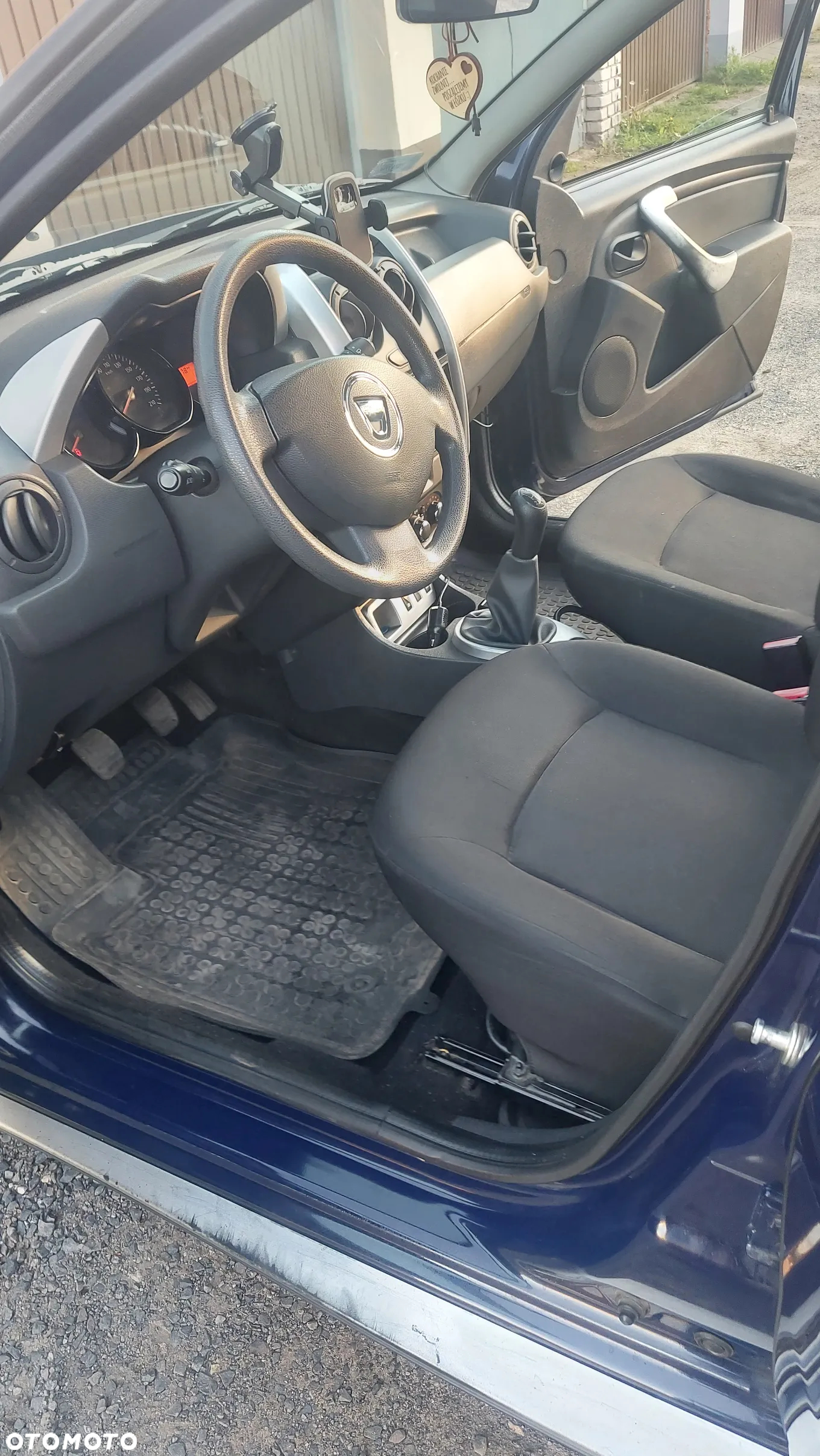 Dacia Duster 1.6 SCe Laureate S&S - 27