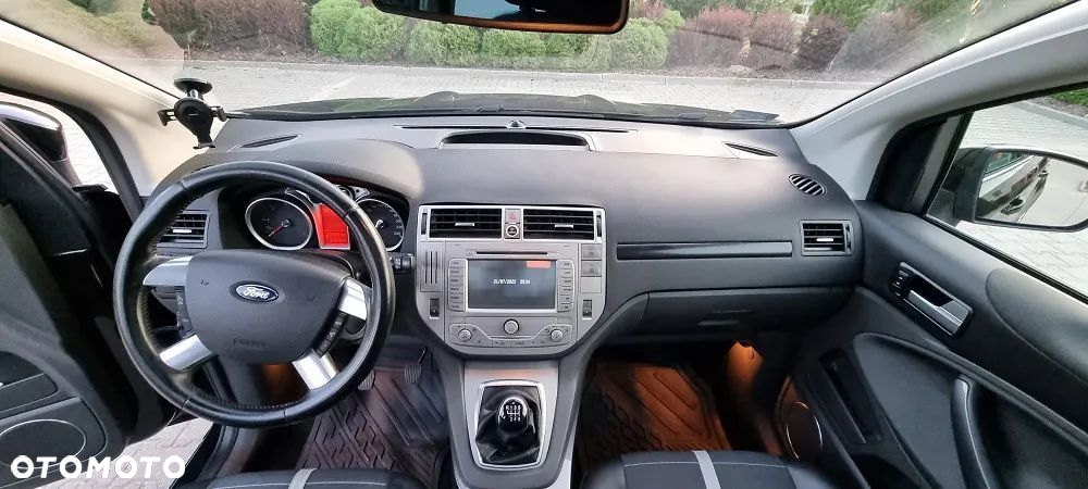 Ford Kuga 2.0 TDCi Titanium - 5