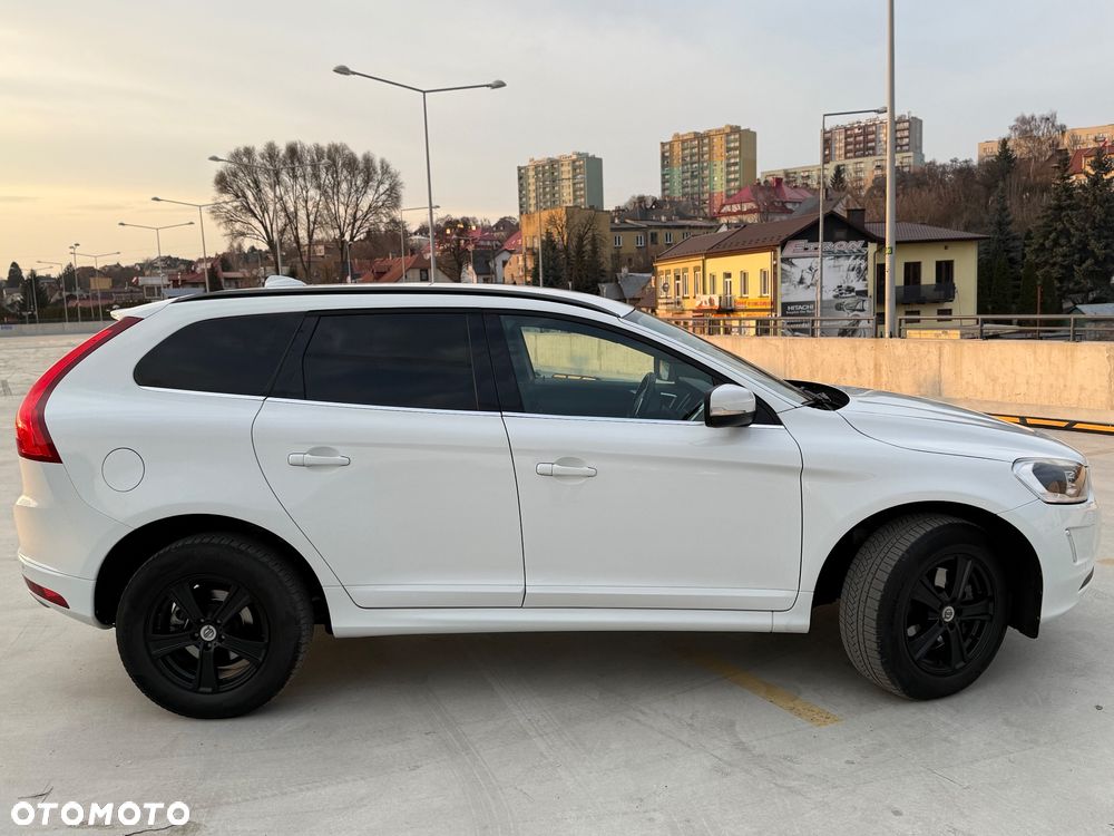 Volvo XC 60 D4 Momentum - 6