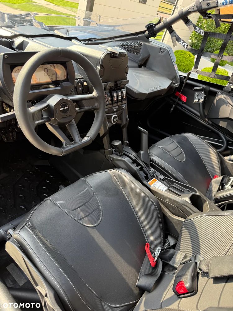 Can-Am Maverick - 11