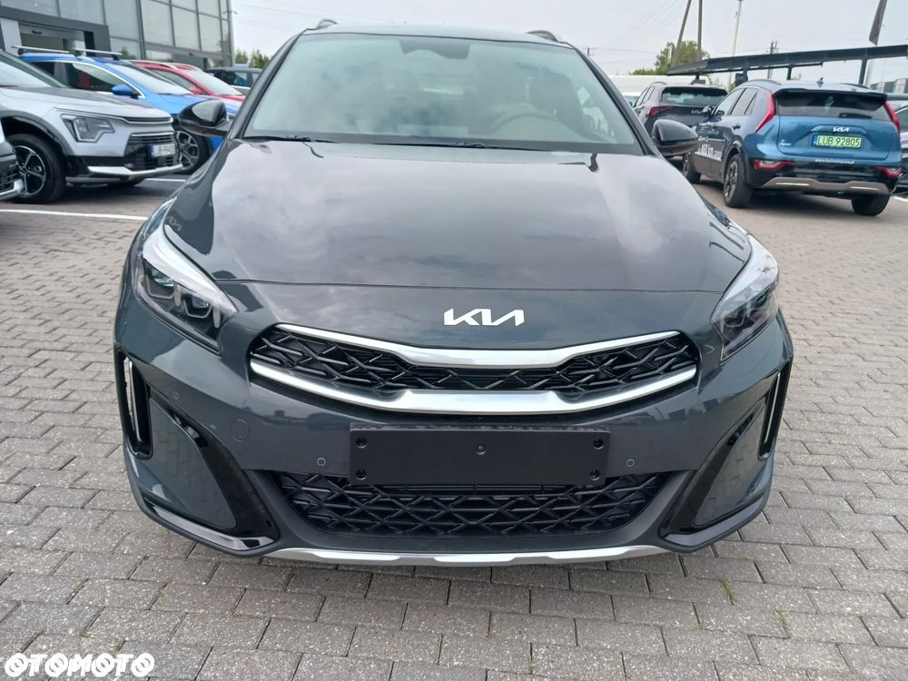 Kia XCeed 1.6 T-GDI Tribute DCT - 2