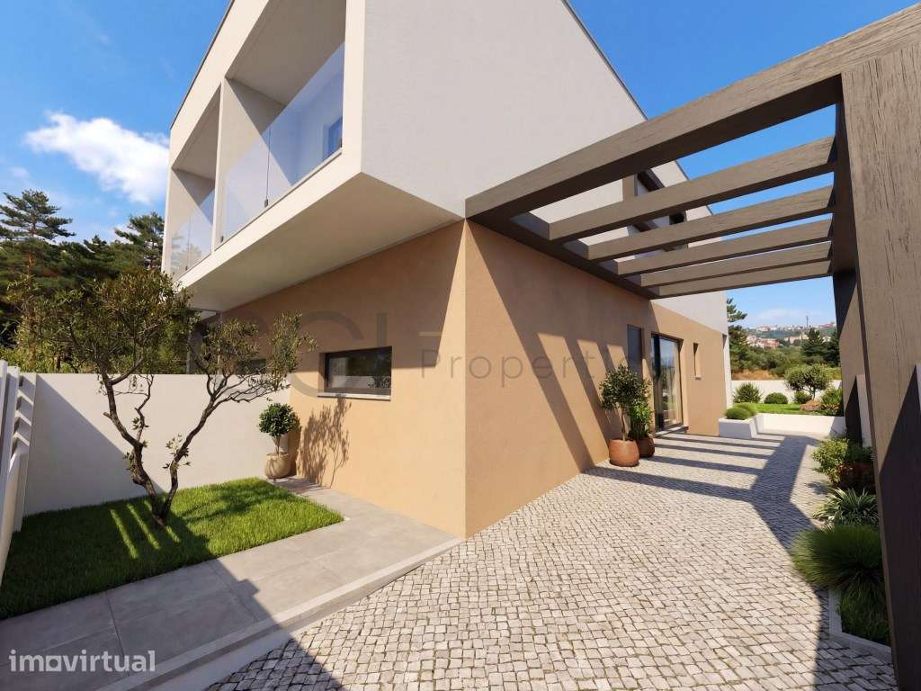 Moradia T3 em Fernão Ferro com Piscina e Arrumos - Grande imagem: 3/26