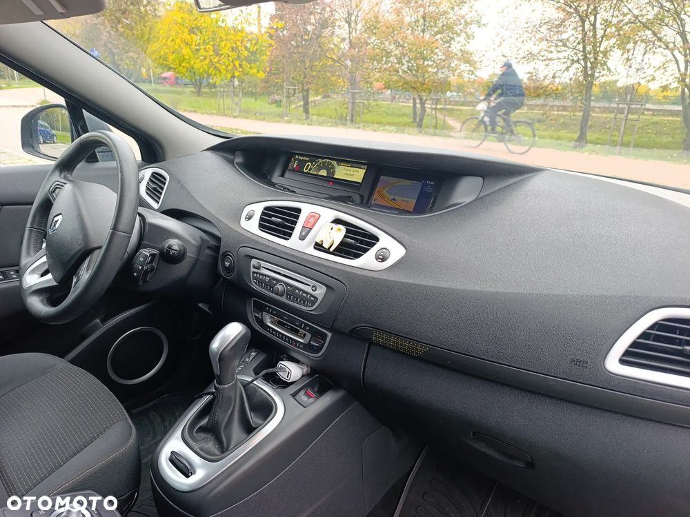 Renault Scenic - 16