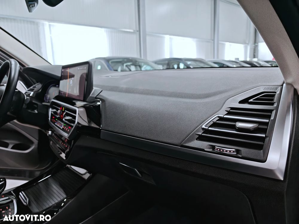 BMW X3 xDrive30e AT PHEV - 16