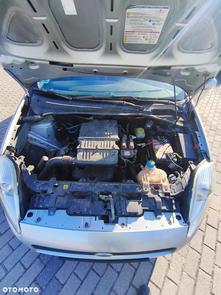 Fiat Grande Punto - 7