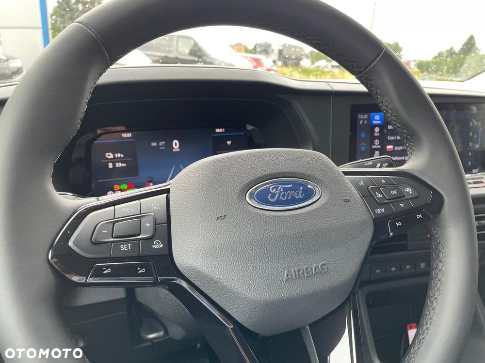 Ford Transit Connect - 23