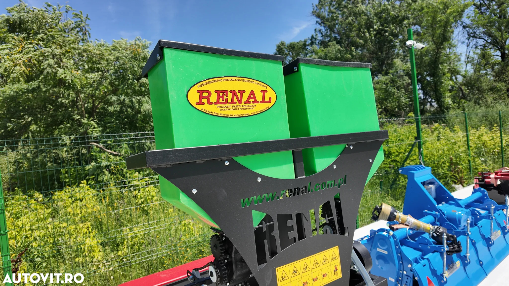 Alta Plantator automatic de ceapa si usturoi, Marca RENAL 3 RANDURI - 4