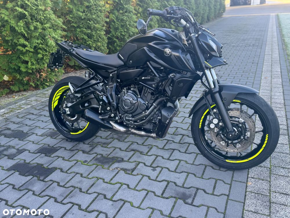 Yamaha MT - 5