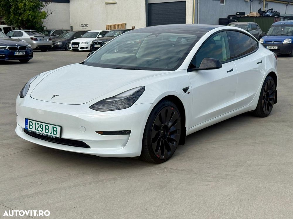Tesla Model 3 Performance - 3
