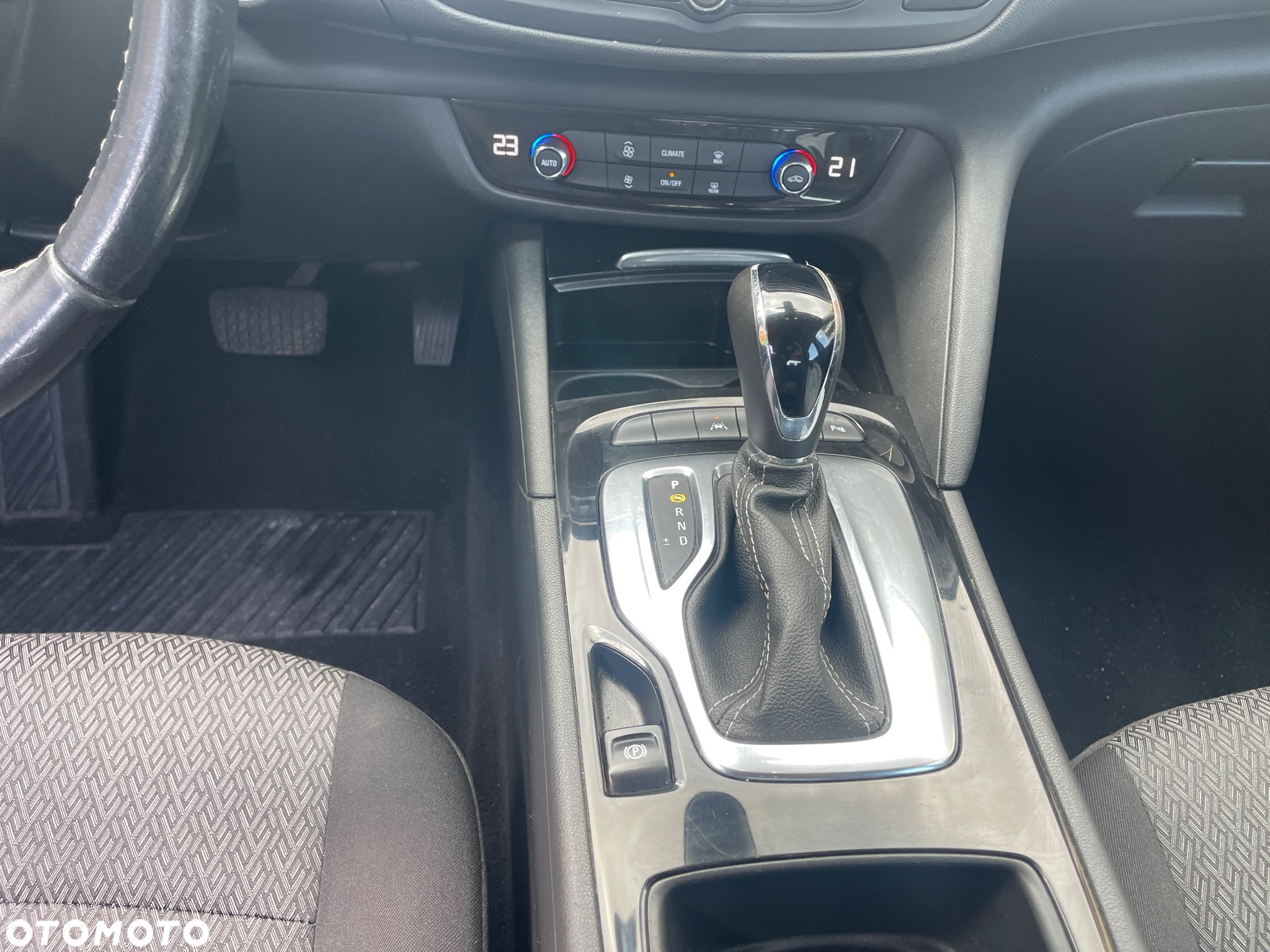 Opel Insignia 1.5 T Innovation S&S - 7