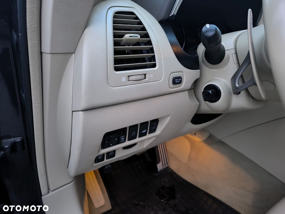 Infiniti FX FX30d S Premium - 10