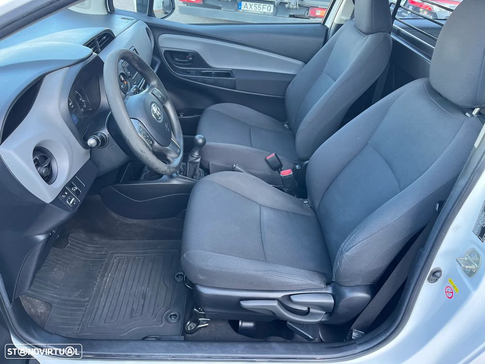 Toyota Yaris Ecobizz - 9