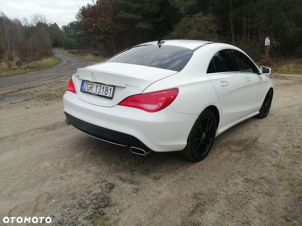 Mercedes-Benz CLA 250 4Matic 7G-DCT - 4