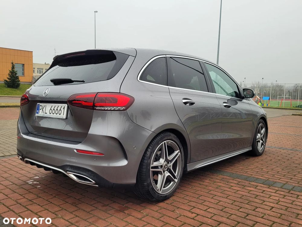 Mercedes-Benz Klasa B 180 AMG Line - 3