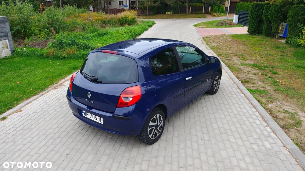Renault Clio 2008 photo 3