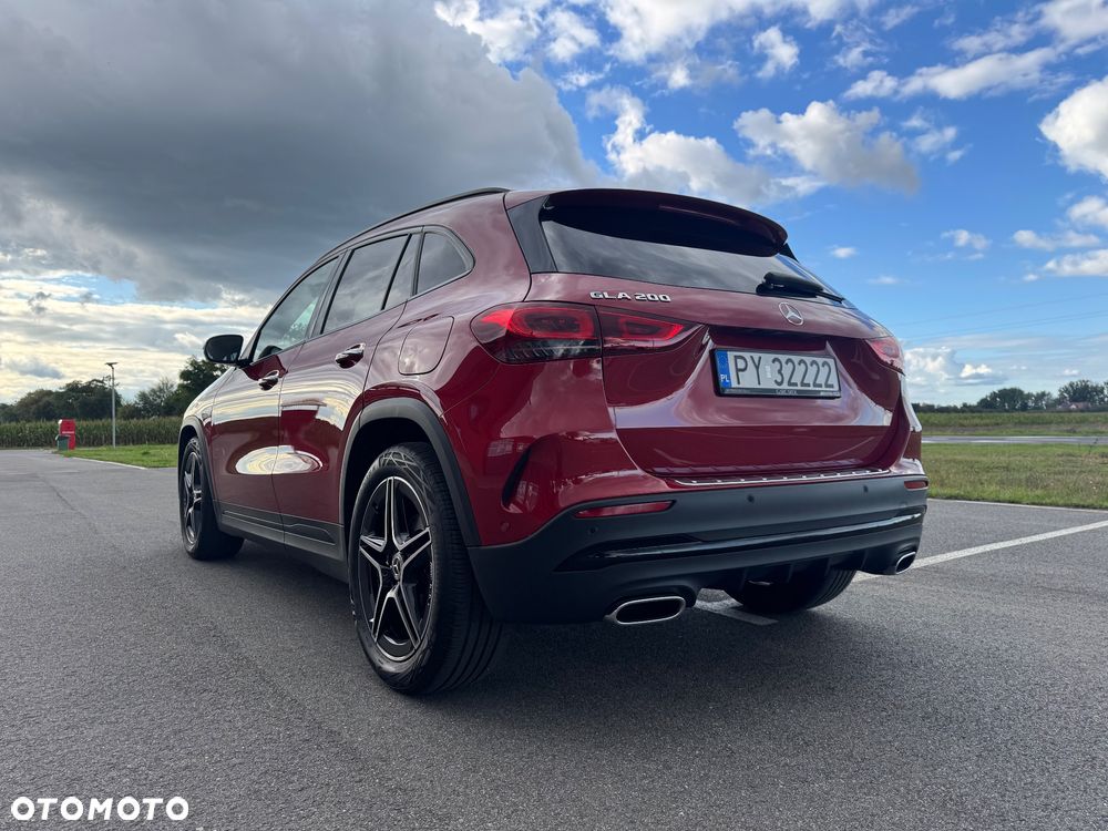 Mercedes-Benz GLA - 1