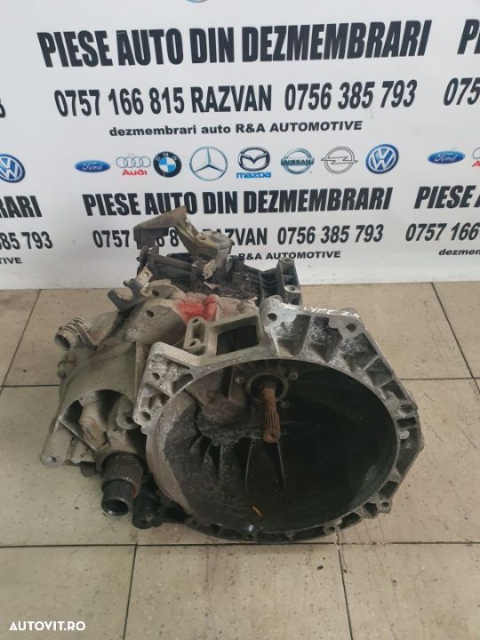Cutie Viteze Manuala 4X4 Jaguar X Type 2.5 Benzina - 1