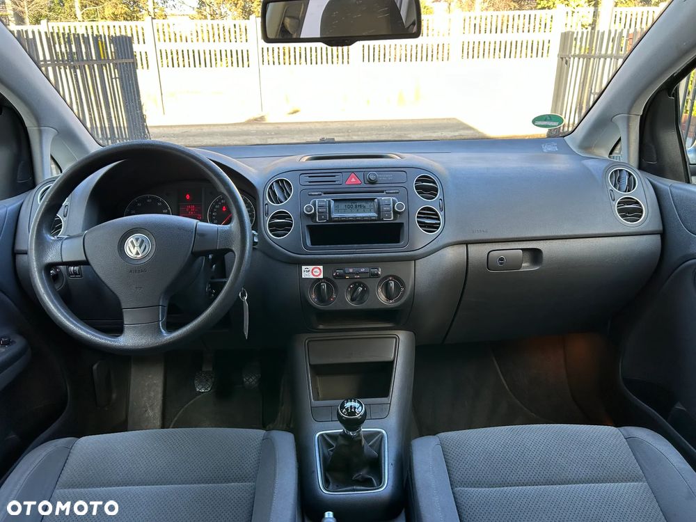 Volkswagen Golf Plus 2.0 FSI Comfortline - 6