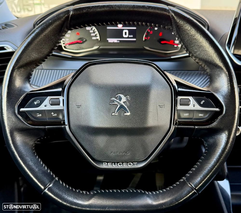 Peugeot 2008 1.2 PureTech Active Pack - 13