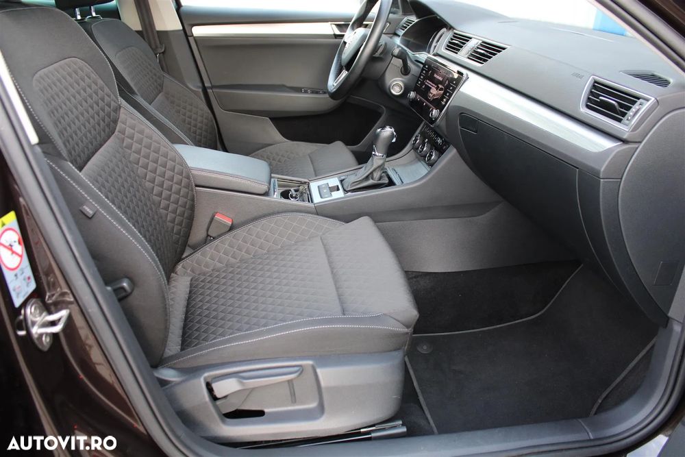 Skoda Superb Combi 1.5 TSI ACT DSG Ambition - 15