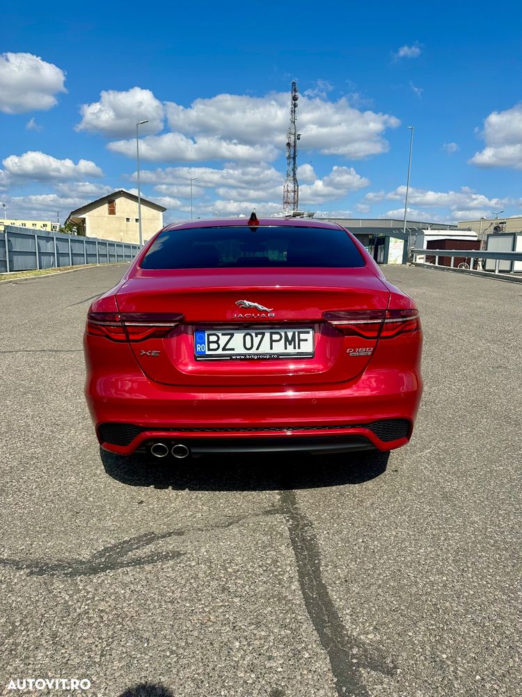 Jaguar XE D180 AWD R-Dynamic S - 3