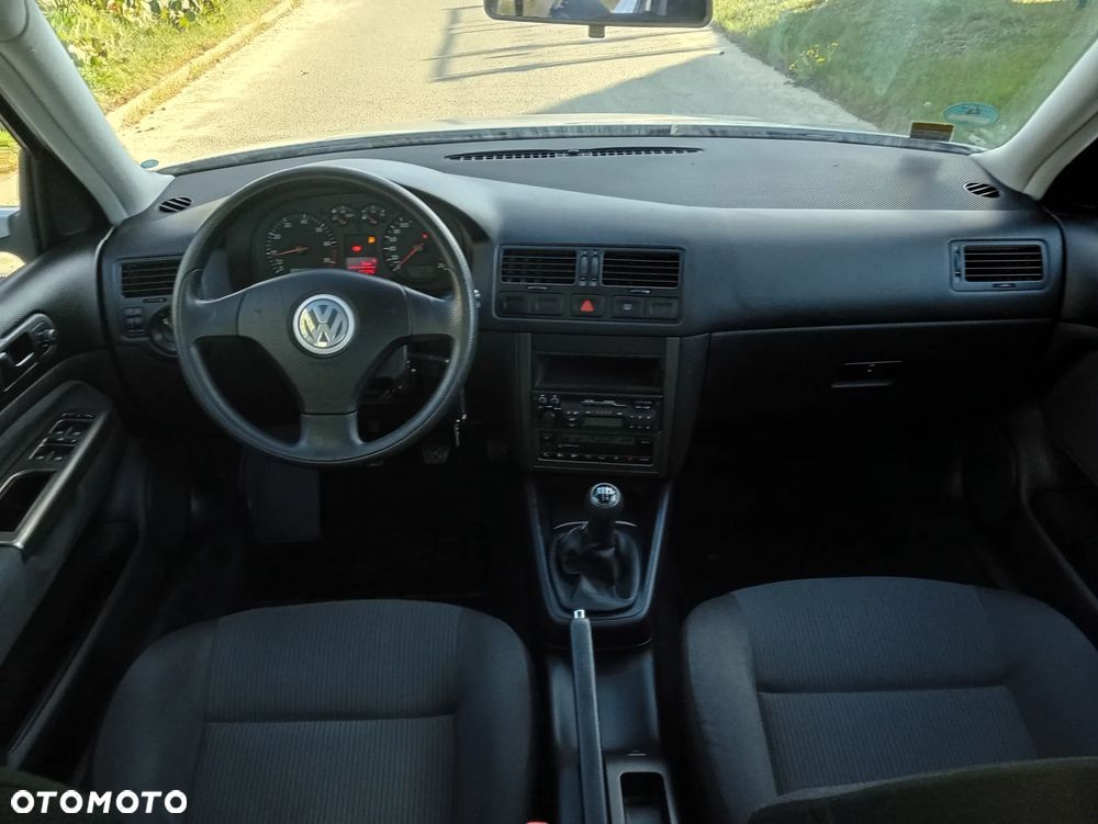 Volkswagen Bora 1.6 Comfortline - 15