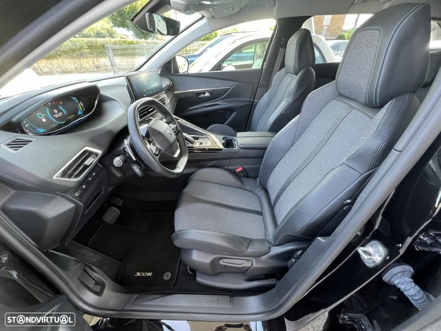 Peugeot 3008 1.6 Hybrid4 Allure Pack e-EAT8 - 18