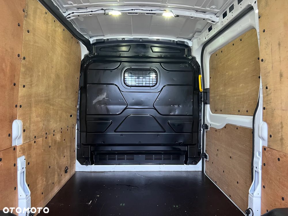 Ford Transit 2,2 L2H2 - 26