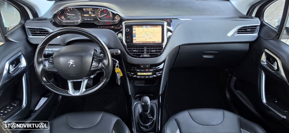 Peugeot 2008 1.2 PureTech Allure - 10
