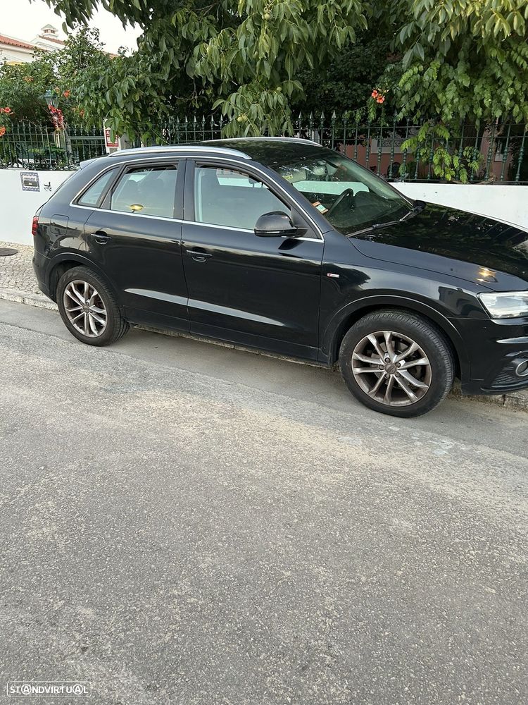 Audi Q3 2.0 TDI Business Line S-line - 2