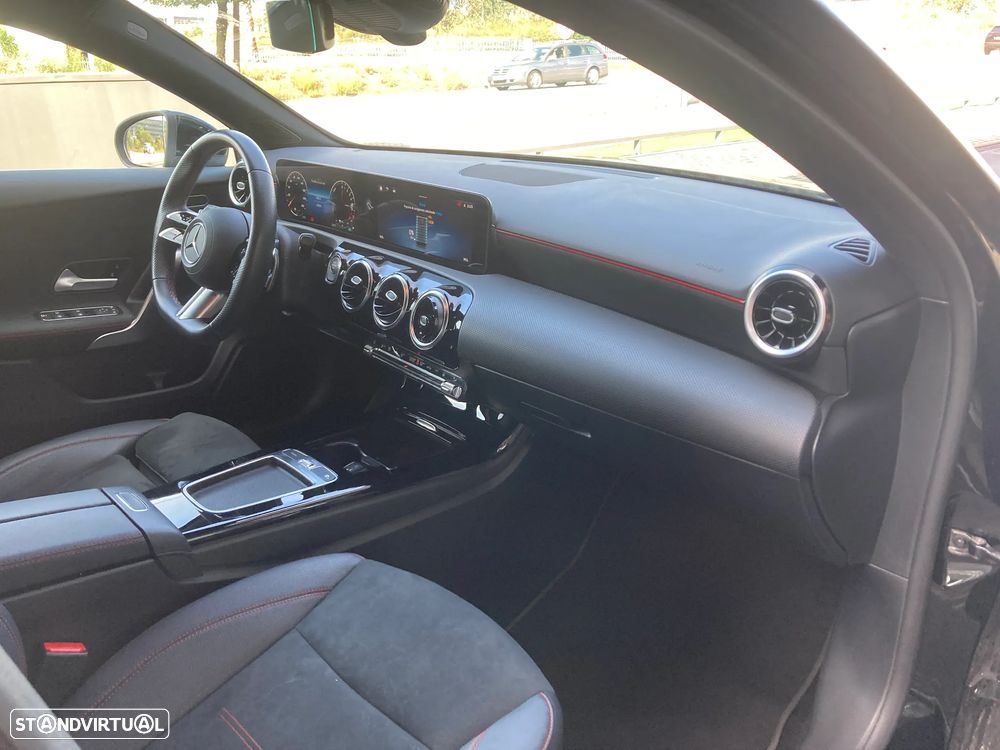 Mercedes-Benz A 250 e 8G-DCT AMG Line - 29