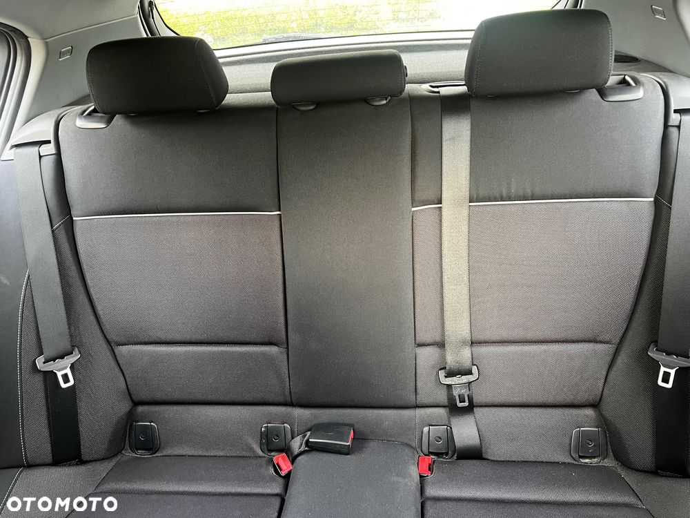 BMW Seria 1 - 13