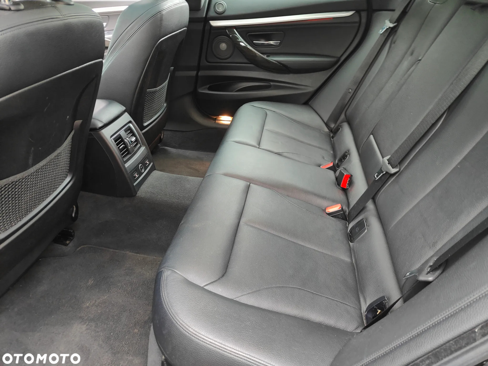 BMW Seria 3 328i Touring xDrive - 7