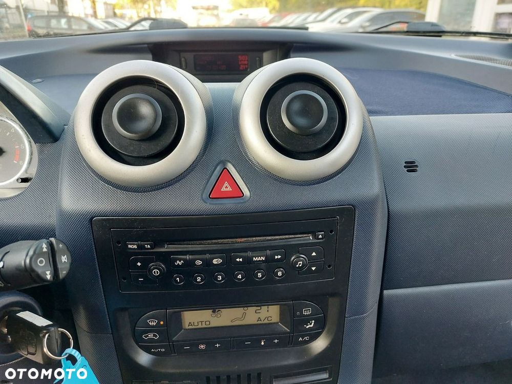 Peugeot 1007 - 18