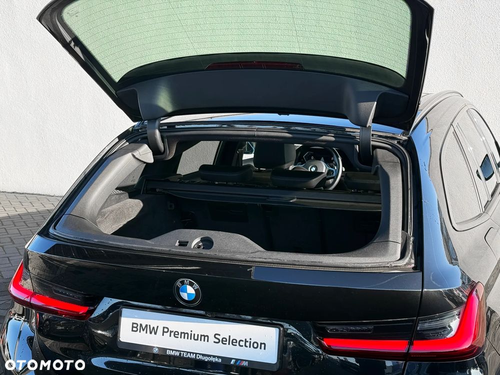 BMW Seria 3 320d xDrive M Sport Sport - 14