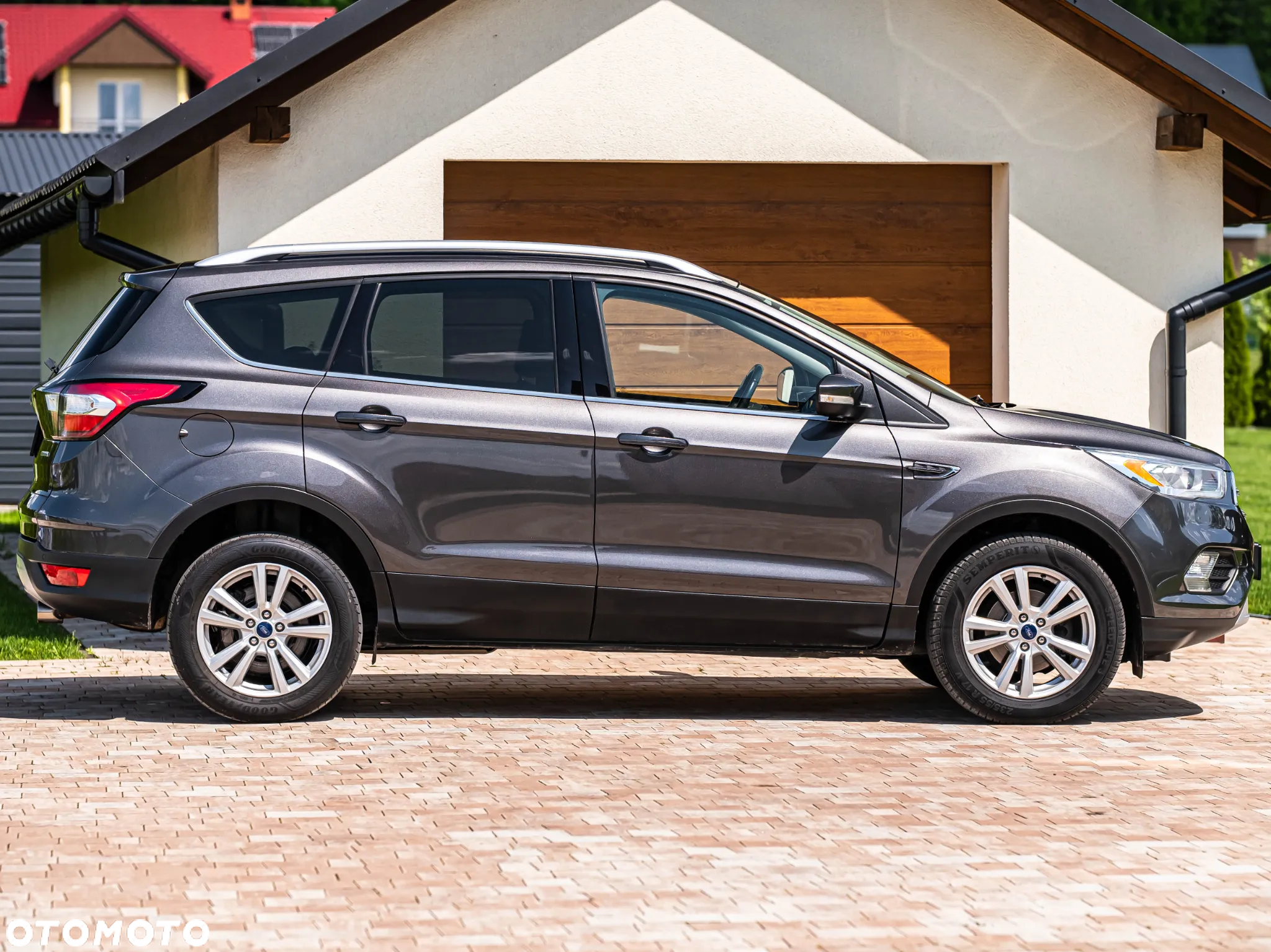 Ford Kuga 1.5 EcoBoost 2x4 SYNC - 5