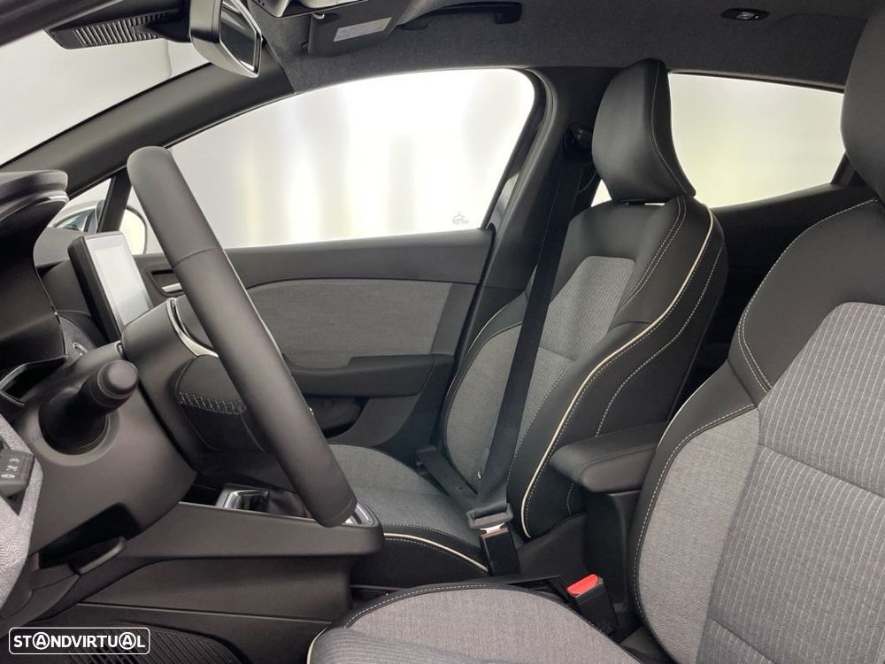 Renault Clio 1.0 TCe Techno - 21