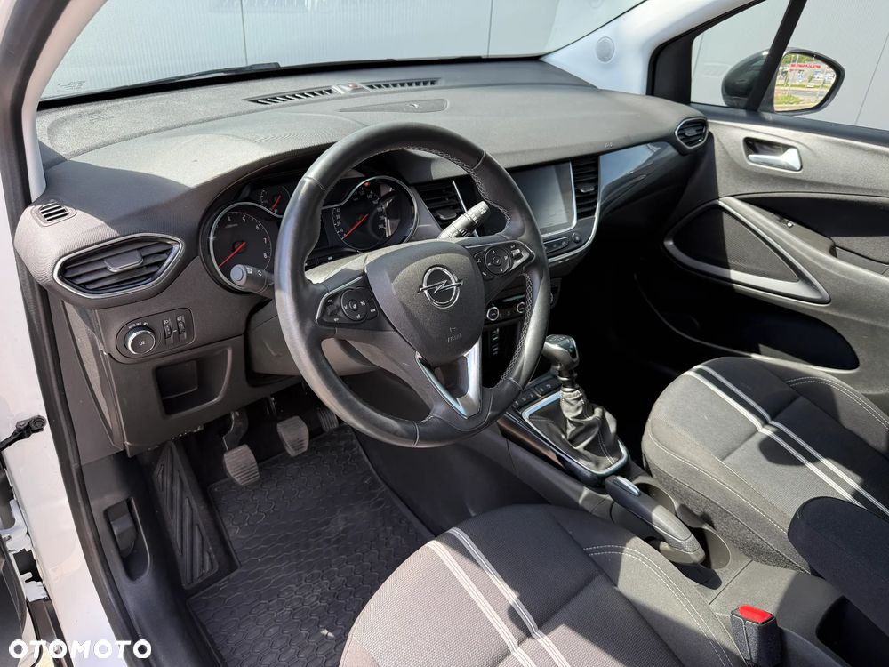 Opel Crossland - 10