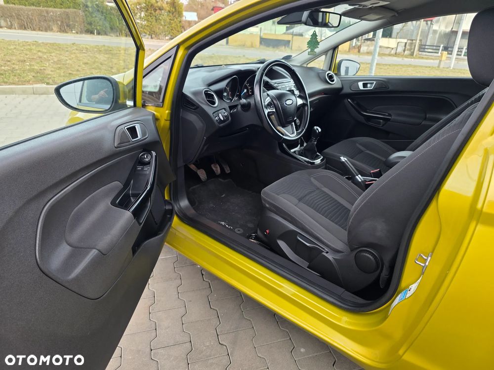 Ford Fiesta 1.0 EcoBoost Titanium - 14