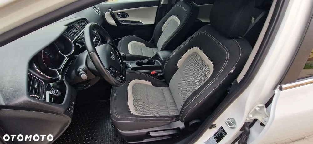 Kia Ceed 1.6 GDI L Business Line - 8
