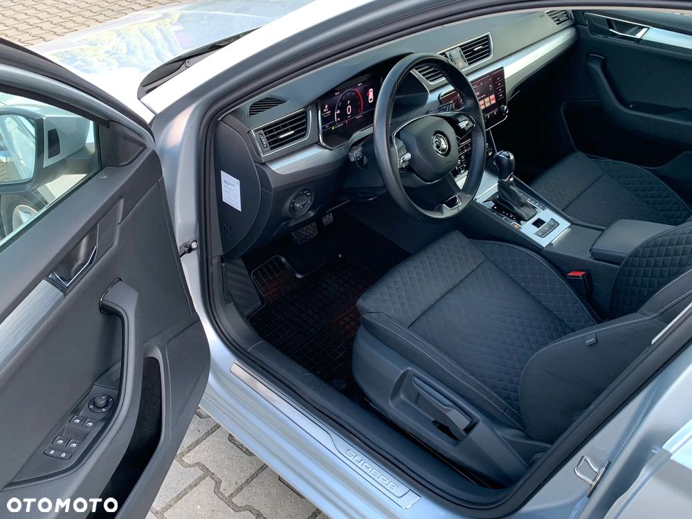 Skoda Superb 2.0 TDI SCR Ambition DSG - 13